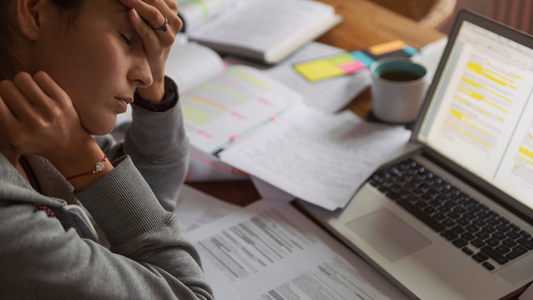 Hvorfor tradisjonelle bedriftshelsetjenester svikter – og hvordan du kan forebygge utbrenthet i din bedrift